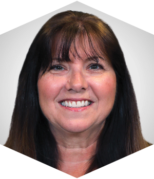 Jenny Synal headshot